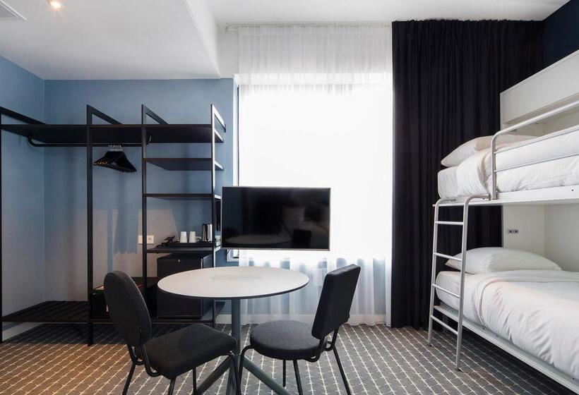 4인용 스탠다드 룸, Corendon Village Amsterdam