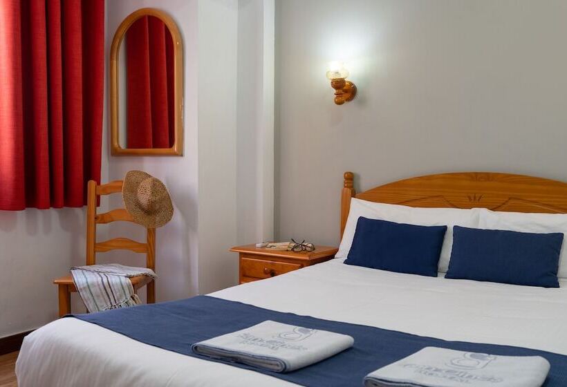 اتاق استاندارد, Hostal San Gines