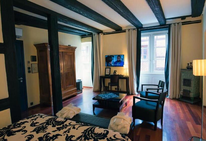 سوییت, Le B. Suites, Chambres & Restaurant