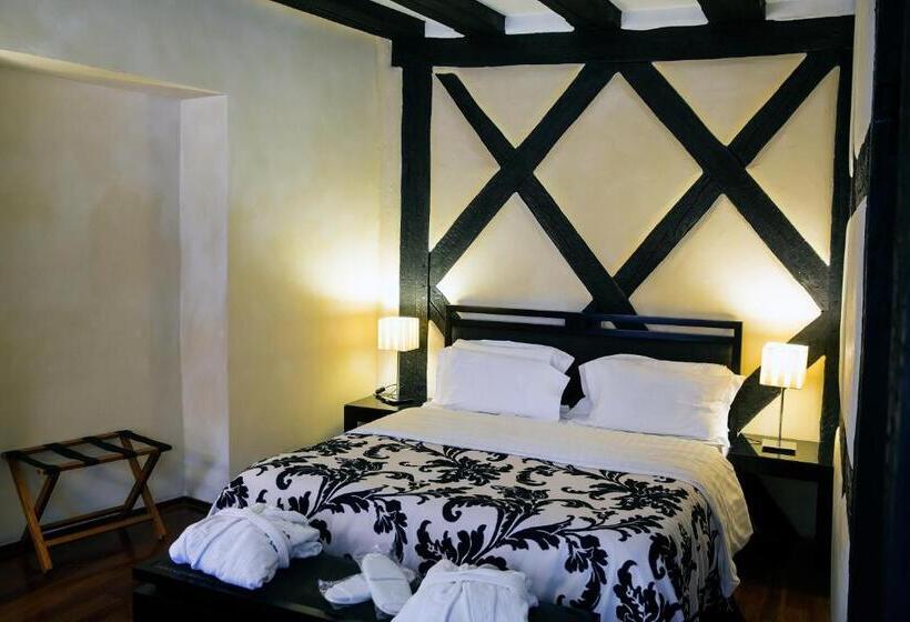 سوییت, Le B. Suites, Chambres & Restaurant