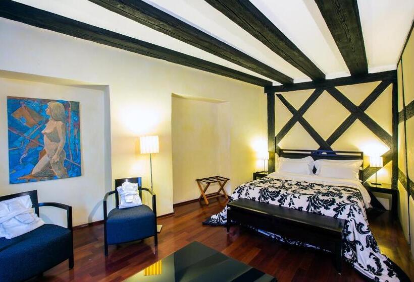 سوییت, Le B. Suites, Chambres & Restaurant