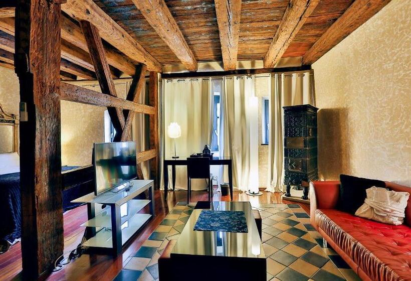 سوییت, Le B. Suites, Chambres & Restaurant