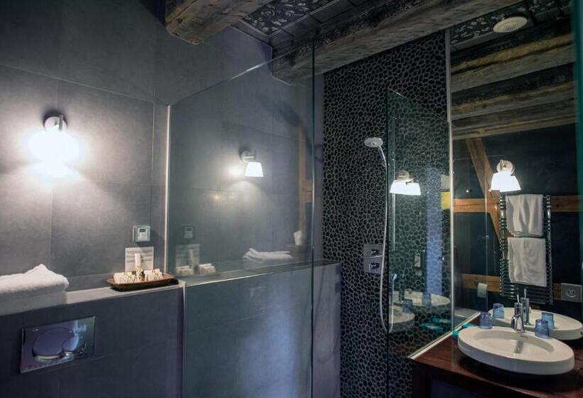 سوییت, Le B. Suites, Chambres & Restaurant