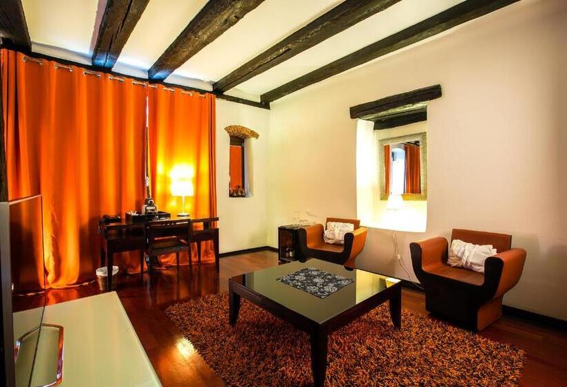 سوییت, Le B. Suites, Chambres & Restaurant