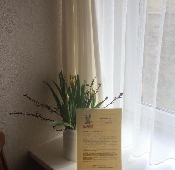اتاق استاندارد یک نفره, Restaurant Heidihof