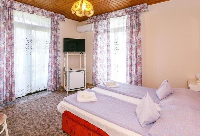 اتاق استاندارد با بالکن, Steinhaus Bed & Breakfast