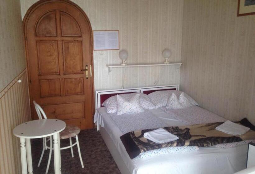 اتاق استاندارد با بالکن, Steinhaus Bed & Breakfast