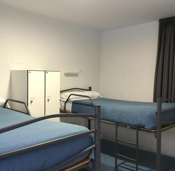 اتاق استاندارد چهار تخته, Albergue De Villava