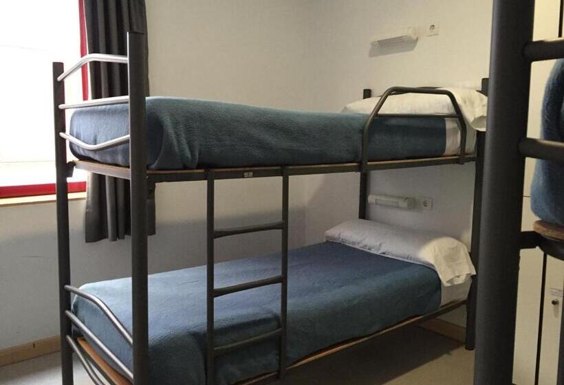 اتاق استاندارد چهار تخته, Albergue De Villava