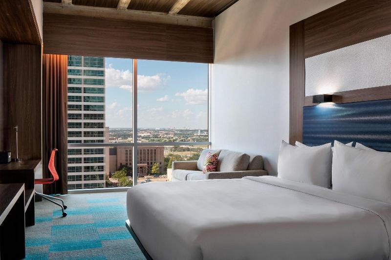 سوئیت با تخت بزرگ, Aloft Fort Worth Downtown