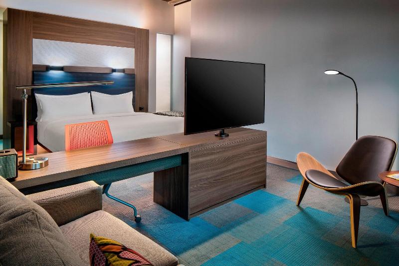 سوئیت با تخت بزرگ, Aloft Fort Worth Downtown