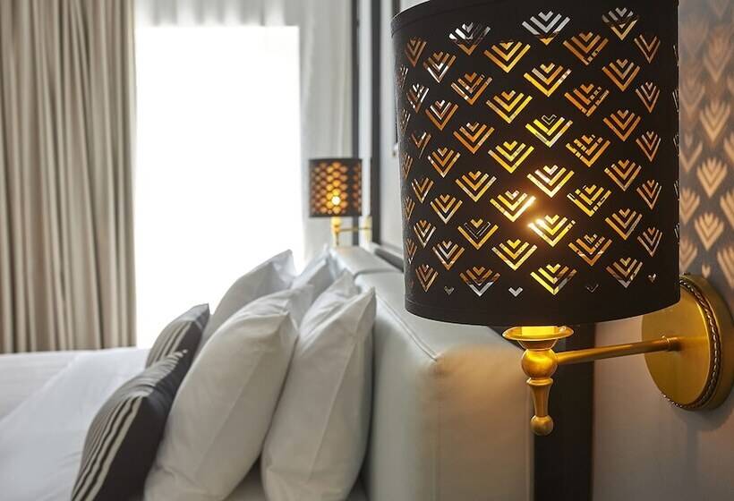اتاق استاندارد, Athenian Riviera Hotel& Suites