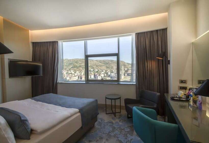 Standard Room Double Bed City View, Crowne Plaza Cappadocia  Nevsehir