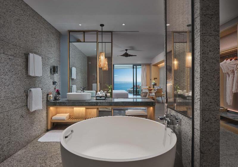 اتاق استاندارد با چشم‌انداز دریا, Crowne Plaza Sanya Haitang Bay Resort, An Ihg