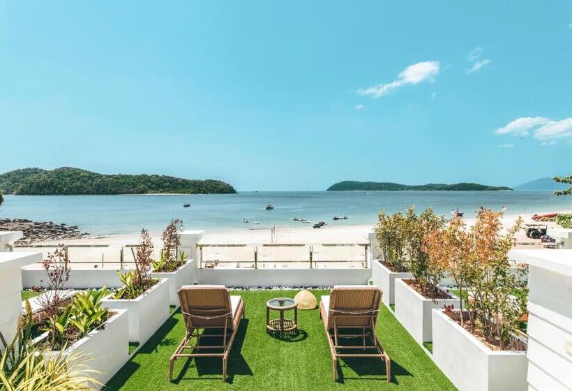 اتاق پرمیوم با چشم‌انداز دریا, Dash Resort Langkawi