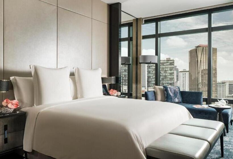 2 Bedroom Premium Apartment, Four Seasons  Kuala Lumpur