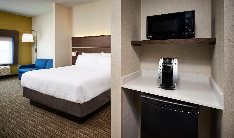 سوئیت با تخت بزرگ, Holiday Inn Express & Suites   Brantford, An Ihg