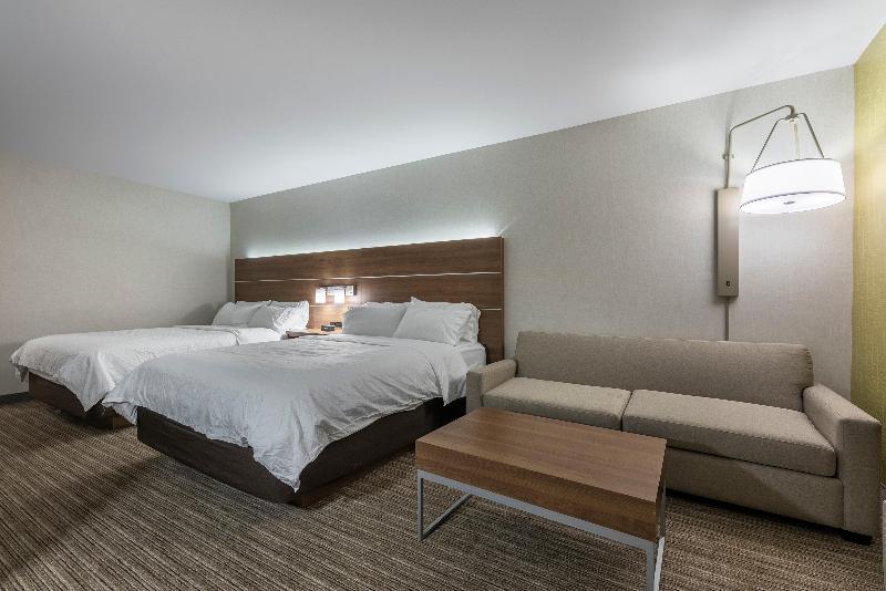 سوییت, Holiday Inn Express & Suites Moncton, An Ihg