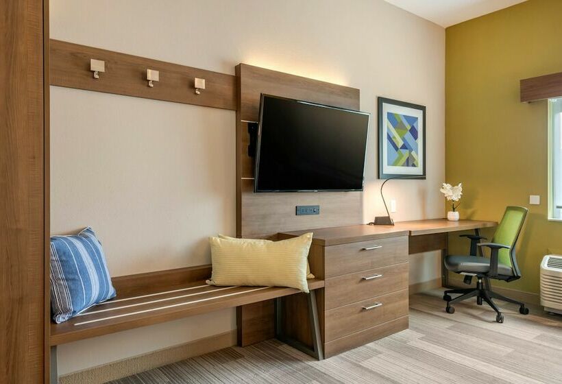 سوییت, Holiday Inn Express Melbourne West, An Ihg