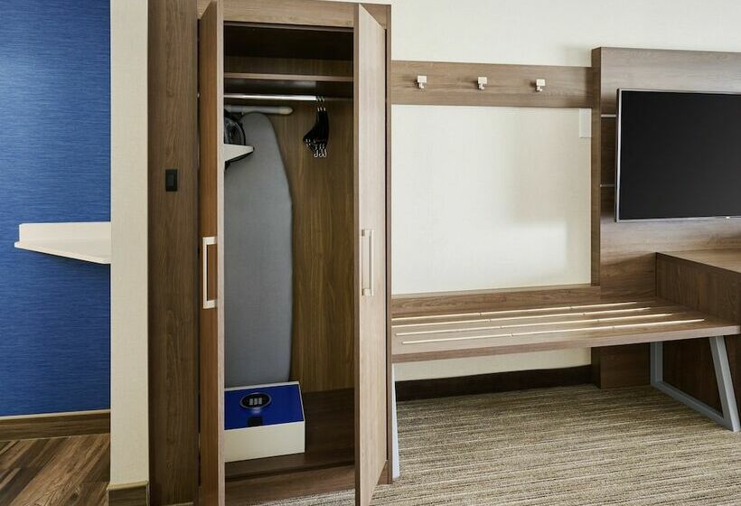 اتاق استاندارد, Holiday Inn Express & Suites   Brantford, An Ihg