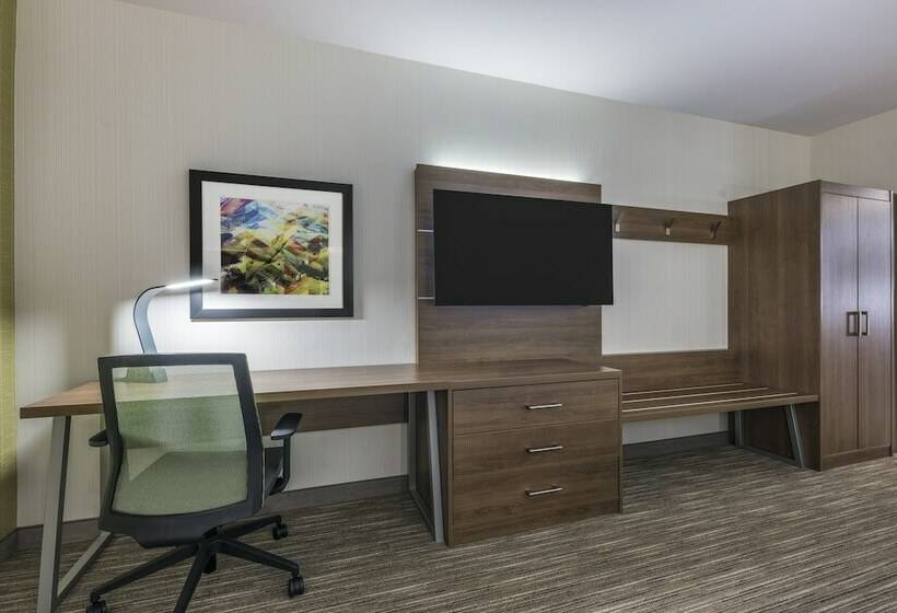 سوییت, Holiday Inn Express & Suites Moncton, An Ihg