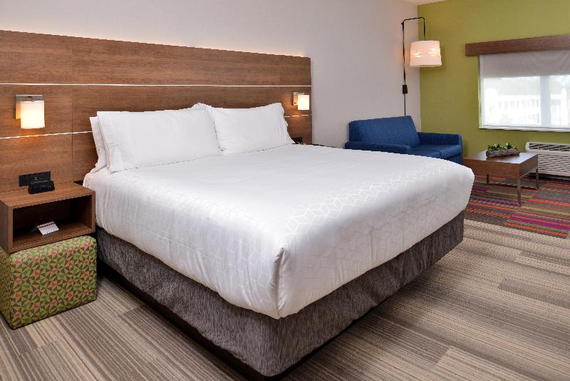 سوئیت با تخت بزرگ, Holiday Inn Express Melbourne West, An Ihg
