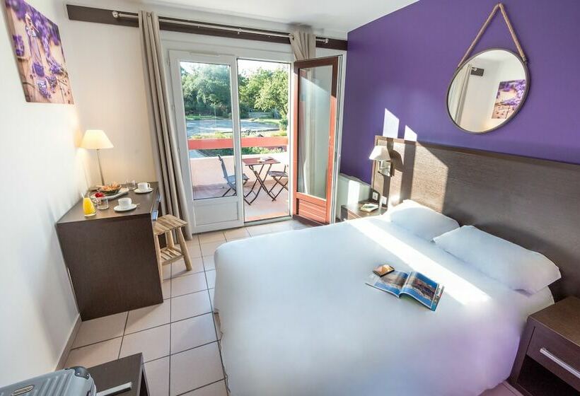 اتاق استاندارد, Les Pins Blancs En Provence
