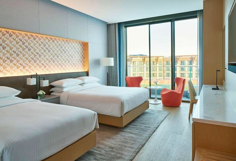 اتاق پریمیوم با بالکن, Marriott Jeju Shinhwa World