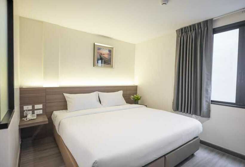 اتاق لوکس با تخت بزرگ, Sovereign Group Hotel At Pratunam