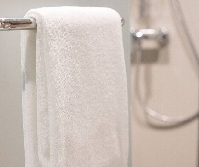 اتاق لوکس با تخت بزرگ, Sovereign Group Hotel At Pratunam