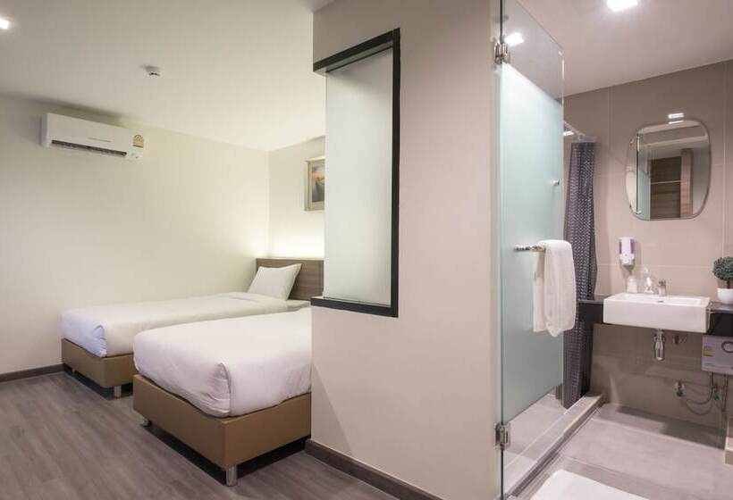 اتاق لوکس, Sovereign Group Hotel At Pratunam