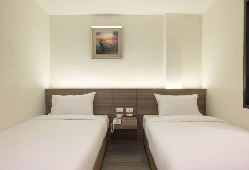 اتاق لوکس, Sovereign Group Hotel At Pratunam