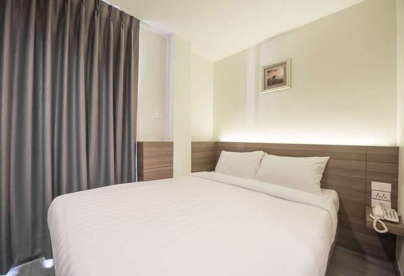 اتاق استاندارد با تخت دو نفره بزرگ, Sovereign Group Hotel At Pratunam