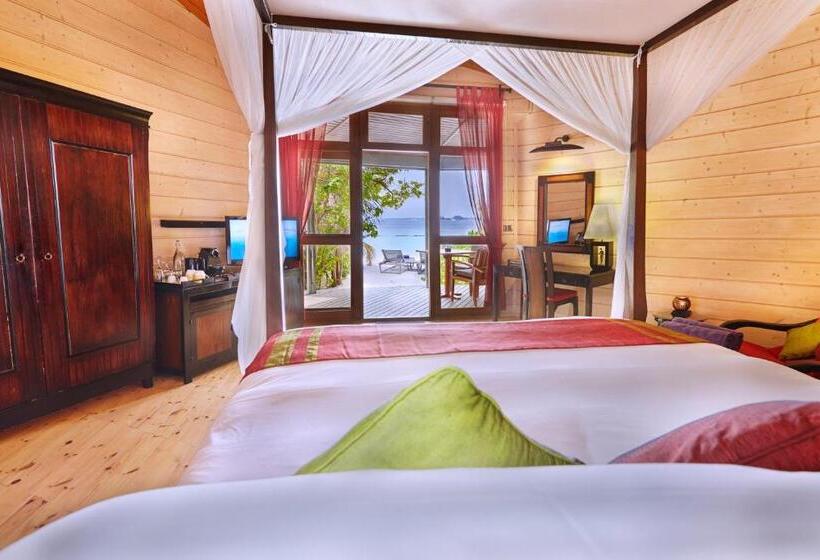 ویلای 1 خوابه, Komandoo Island Resort & Spa