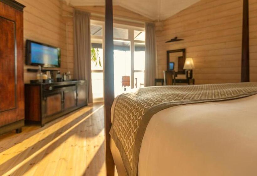 ویلا پریمیوم 1 خوابه, Komandoo Island Resort & Spa