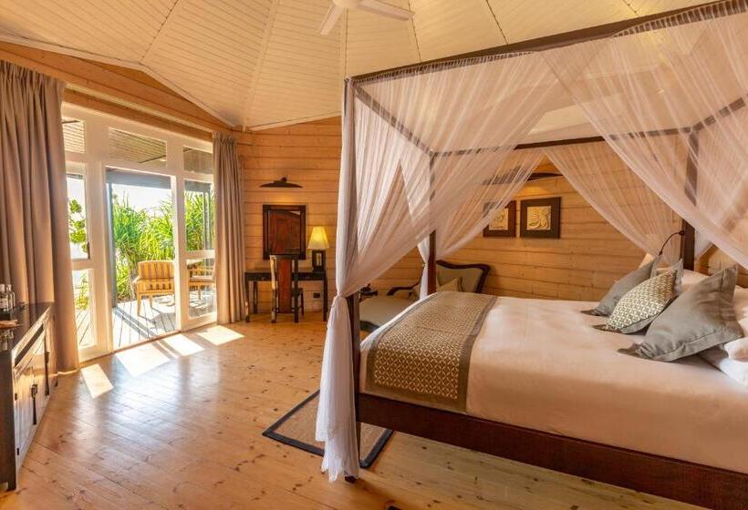 ویلا پریمیوم 1 خوابه, Komandoo Island Resort & Spa