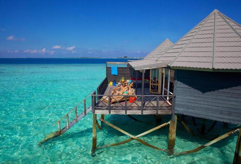 ویلای 1 خوابه, Komandoo Island Resort & Spa