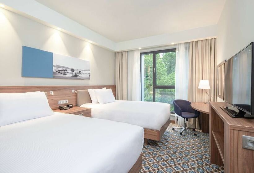 اتاق استاندارد, Hampton By Hilton Oswiecim
