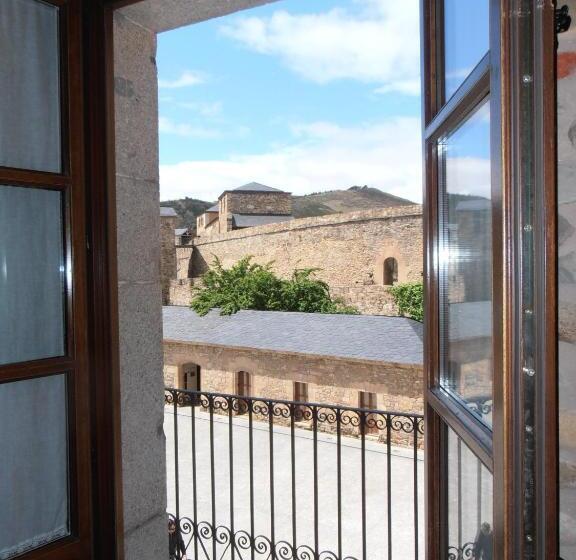 اتاق استاندارد, Hostal Virgen De La Encina