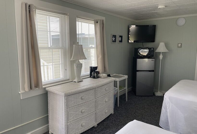 کابین, Moontide Motel Cabins & Apartments