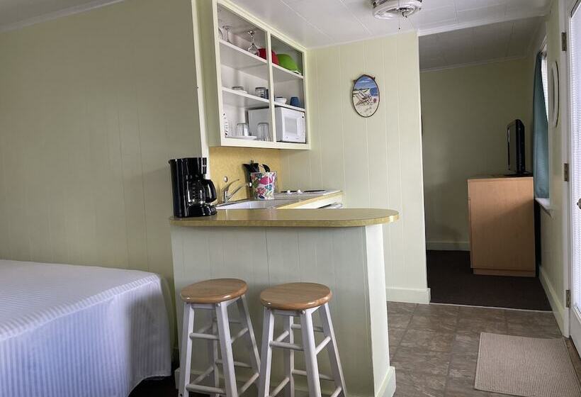 اتاق استاندارد, Moontide Motel Cabins & Apartments