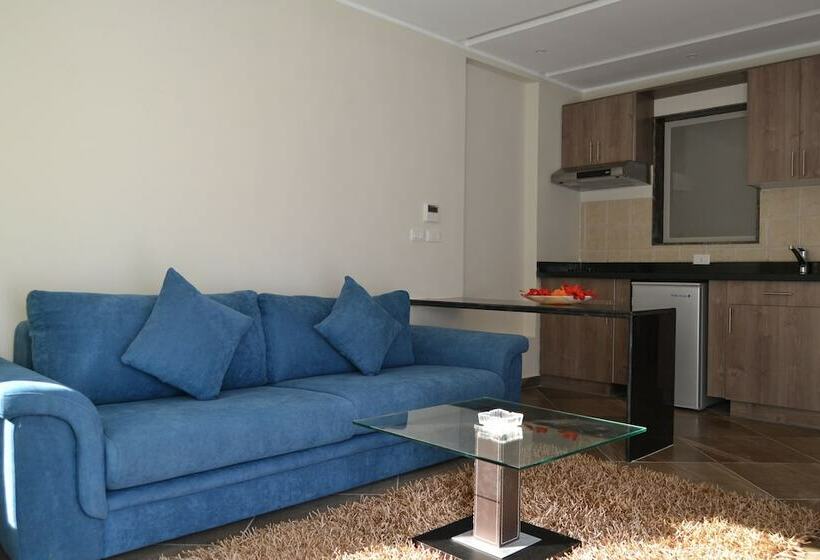 استودیوی استاندارد, Rivoli Suites