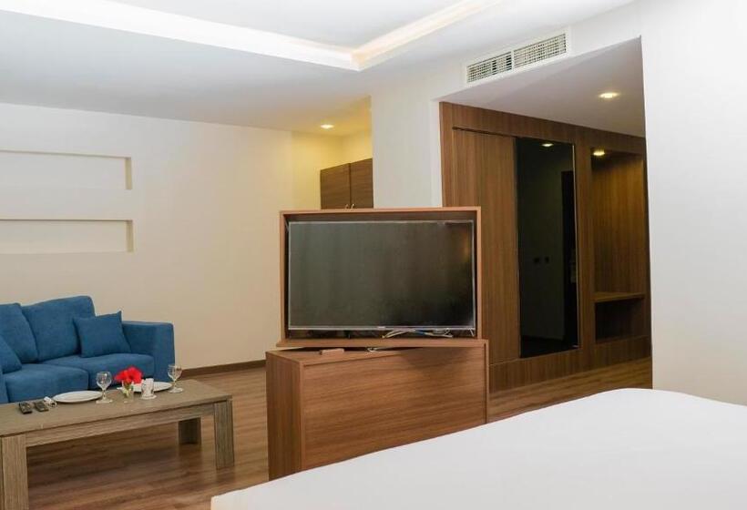 اتاق لوکس با تخت بزرگ, Rivoli Suites