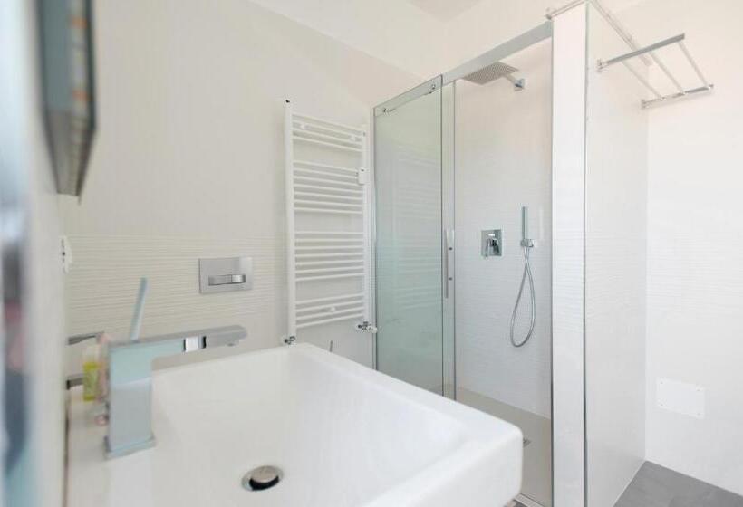 اتاق لوکس, B&b Ligure Rooms