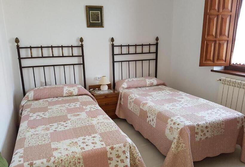آپارتمان 1 خوابه با تراس, El Pedroso