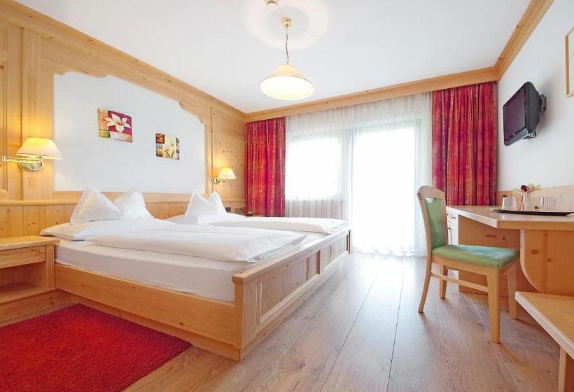 اتاق استاندارد با بالکن, Mountain B&b   La Scalira