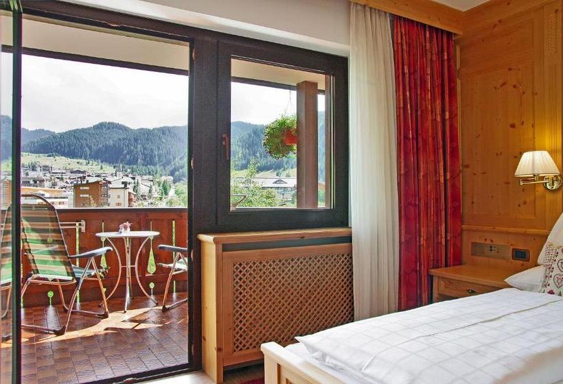 اتاق استاندارد با بالکن, Mountain B&b   La Scalira