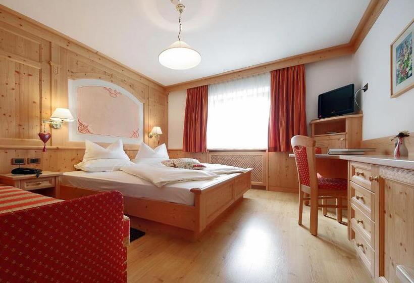 اتاق استاندارد با چشم‌انداز باغ, Mountain B&b   La Scalira