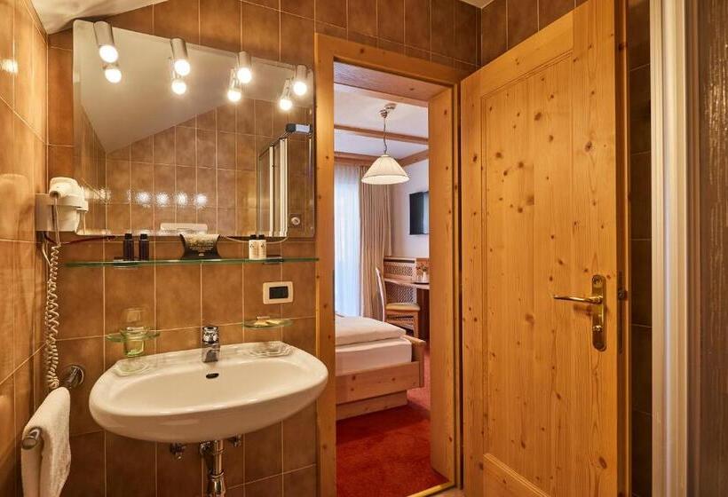 اتاق عادی, Mountain B&b   La Scalira