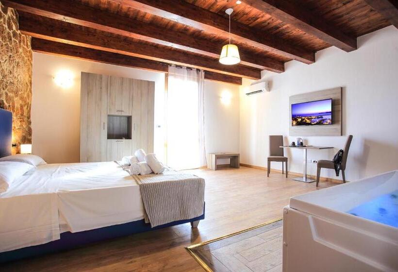 سوییت جونیور لوکس, Double B Maison de Charme